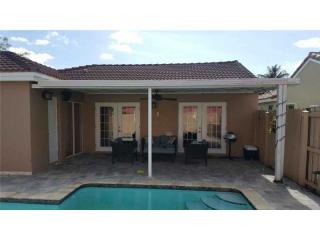 18100 142nd Pl, Miami FL  33177-7619 exterior