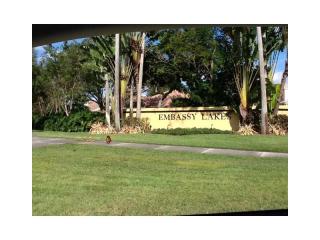 11140 Minneapolis Dr, Hollywood, FL 33026-4943