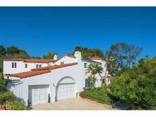 10571 Wyton Dr, Los Angeles, CA 90024-2553