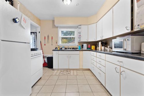 1905 Preble Ave, Green Bay, WI 54302-2938