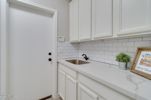 34212 10 St, Phoenix AZ 85085-9216 exterior