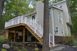 286 Manchester Dr, Bushkill, PA 18324-8261