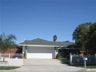 1176 2nd St, Rialto, CA 92376-5562