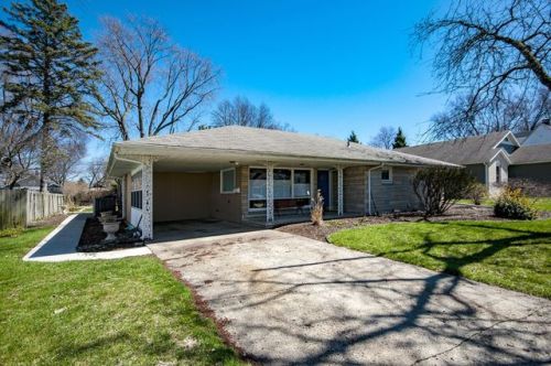 4000 Timber Ct, Elkhart, IN 46514