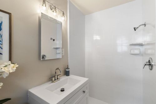 2014 Notre Dame Ave, Belmont CA  94002-1751 exterior