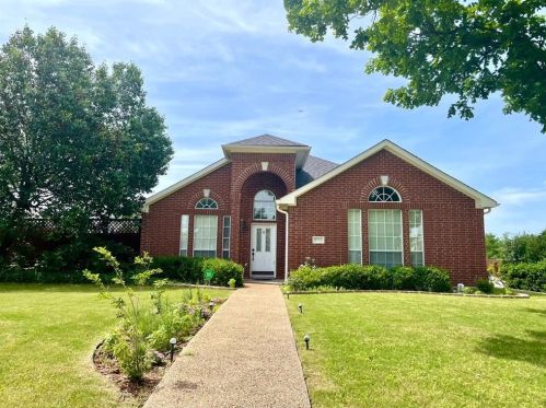 2700 Running Duke Dr, Carrollton, TX 75006-2667