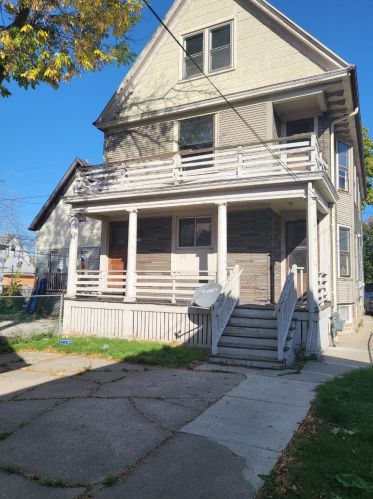 1408 Greenfield Ave, Milwaukee, WI 53204-2764