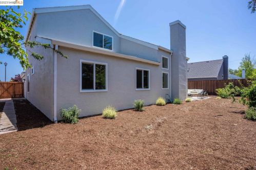 762 Barton Way, Benicia CA  94510-3800 exterior