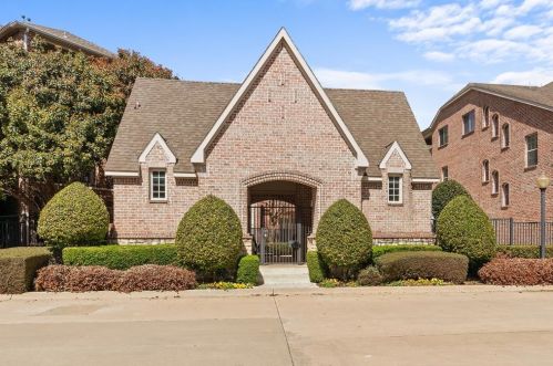 18155 Frankford Lakes Cir, Dallas TX  75252-7946 exterior