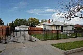 1335 Cortland Ave, Fresno, CA 93705-3301