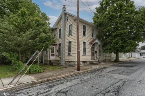 27 Rosanna St, Hummelstown PA  17036-1521 exterior