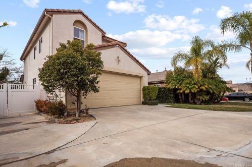 28423 Connick Pl, Santa Clarita CA  91350-1991 exterior
