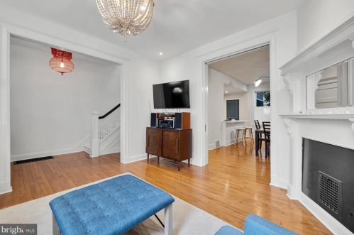 613 Kenyon St, Washington DC  20010-2909 exterior