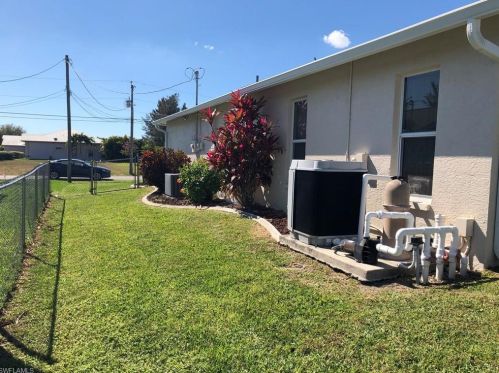 809 4th Pl, Cape Coral, FL 33990-1517
