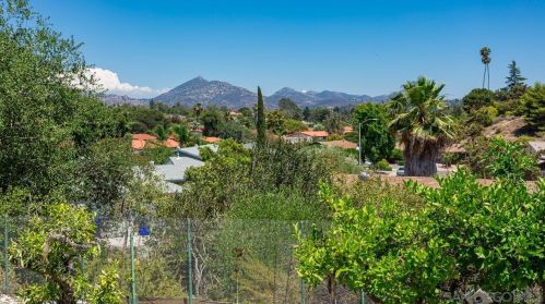 17061 Acena Dr, San Diego CA  92128-2674 exterior