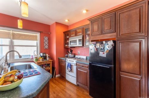 1 Bede Ter, Cornwall NY  exterior