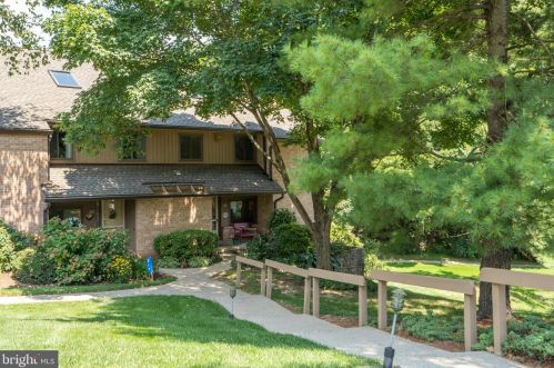318 Paoli Woods, Paoli, PA 19301-1540