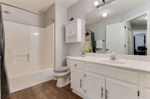 8582 Brinkley Ln, Inver Grove Heights MN  55076-5115 exterior