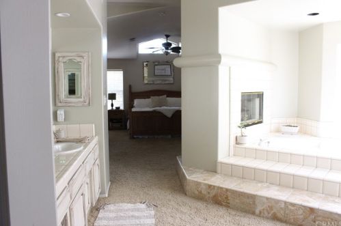 13904 Las Entradas, Bakersfield CA 93314-4209 exterior