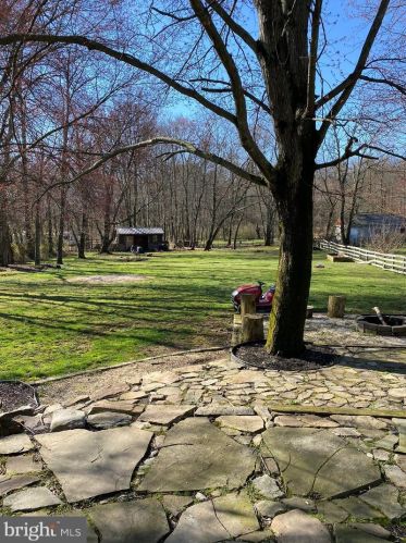 67 Pine St, Siddonsburg, PA 17019-9445