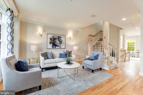 12158 Chancery Sta Cir, Herndon VA 20190-5803 exterior