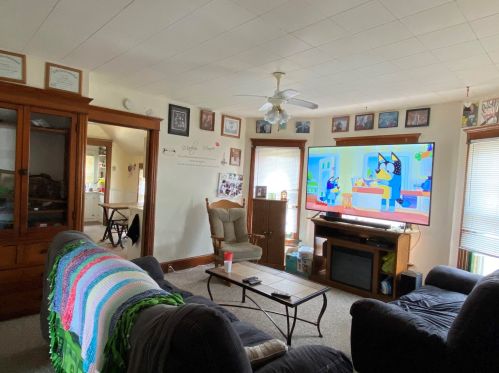 719 16th St, Manitowoc, WI 54220-3805