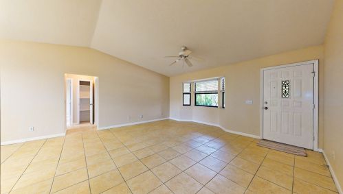 630 42nd Ave, Vero Beach FL  32968-1136 exterior