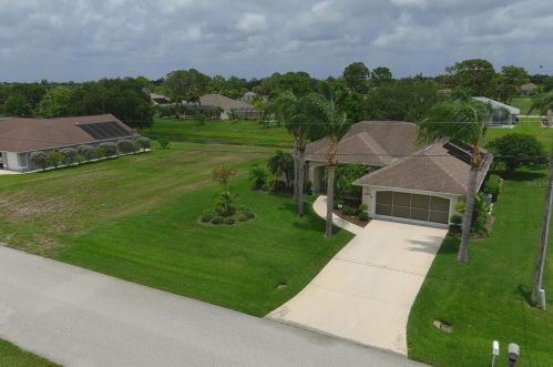 251 Fairway Rd, Placida, FL 33947-2029