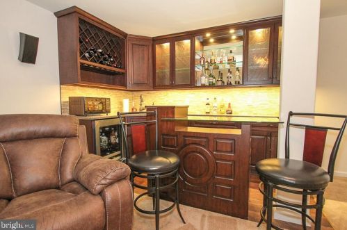 1954 Canyon Creek Rd, Gilbertsville PA  19525-7003 exterior