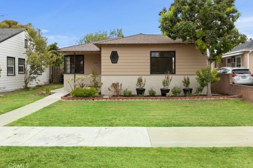 3565 Rose Ave, Long Beach, CA 90807-4925