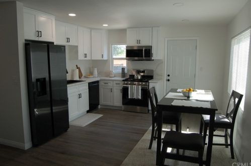 115 Sycamore Ave, Rialto CA  92376-5931 exterior