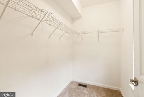 7542 Brunson Cir, Gainesville VA  20155 exterior