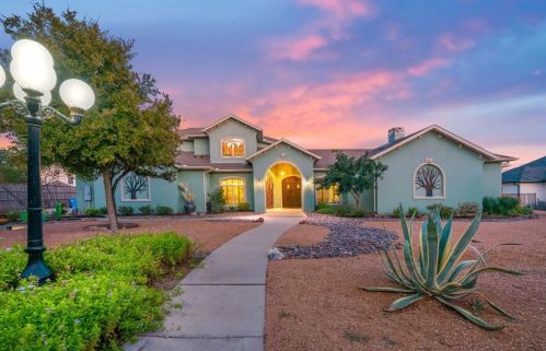 512 Point Royal Dr, Rockwall, TX 75087-8721