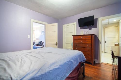 52 Scott Rd, Cumberland RI  02864-2812 exterior