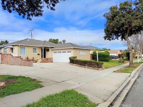 3231 166th St, Torrance CA  90504-1729 exterior