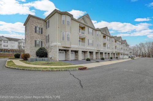 215 Canterbury Ln, Morganville, NJ 07751-5201