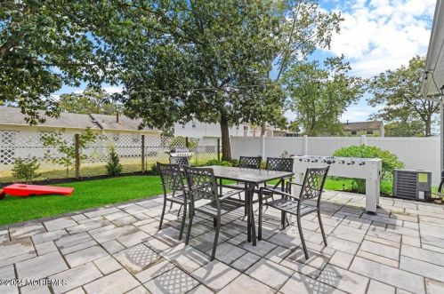 557 California Ave, Bricktown NJ  08724-1233 exterior