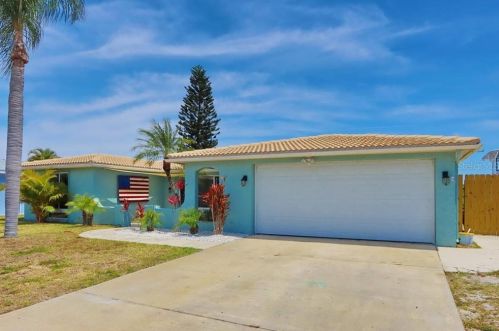 1948 Norfolk Dr, Tarpon Springs, FL 34691-4641