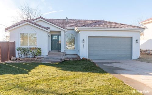 622 Springhill Dr, Washington, UT 84780-2317