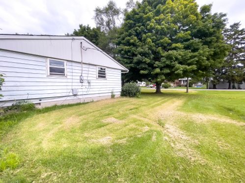 3065 Schell Dr, Marion OH  43302-8754 exterior