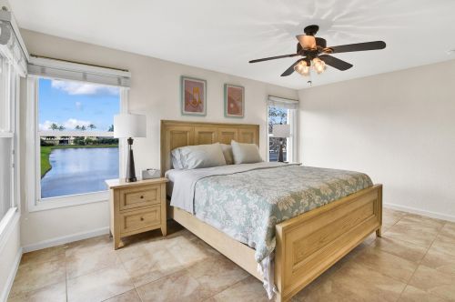 7219 Serrano Ter, Delray Beach FL  33446-2200 exterior