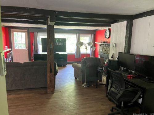 497 Cornwall Bridge Rd, West Woods CT  06069-2522 exterior