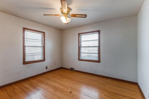 7006 39 Ave, Kenosha WI 53142-1915 exterior