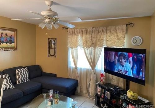 55 4th St, Hialeah, FL 33010-4837