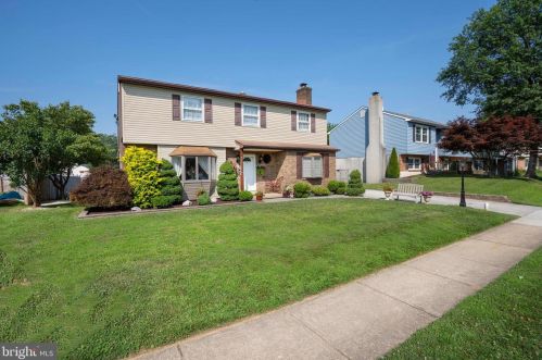 48 Craig Rd, Bear, DE 19701-1127