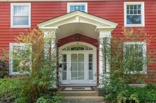 44 Greenridge Ave, White Plains NY  10605-1622 exterior