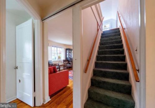 6 Dorann Ave, Princeton NJ  08540-3906 exterior