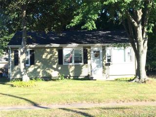 124 Laurel Ct, Plainville, CT 06062-2938