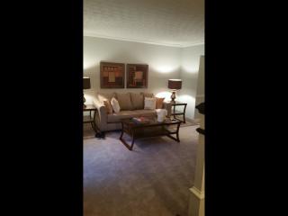 5669 Red Bend Ln, Columbus, OH 43230-6300