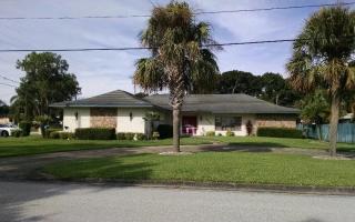 4210 Lakeview Dr, Sebring, FL 33870-2020